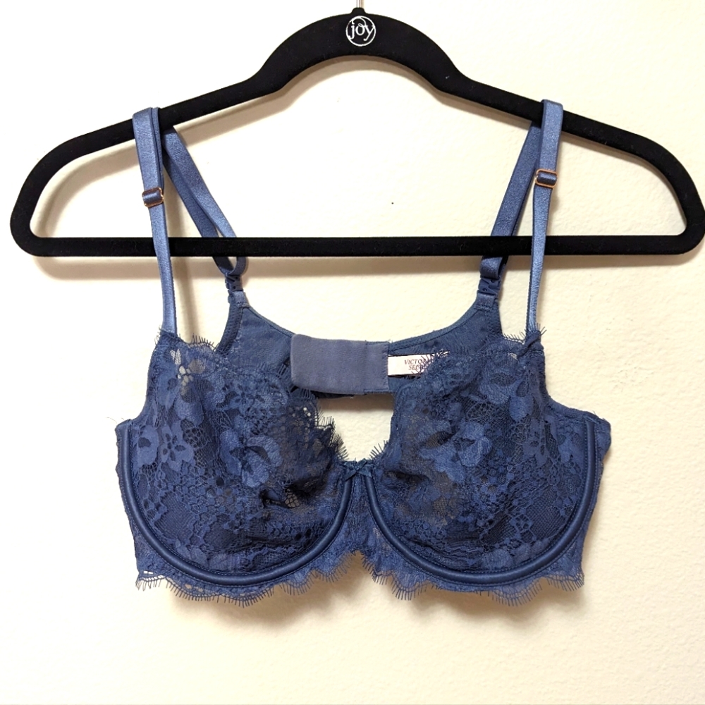 Victoria's Secret Lace underwire bra
